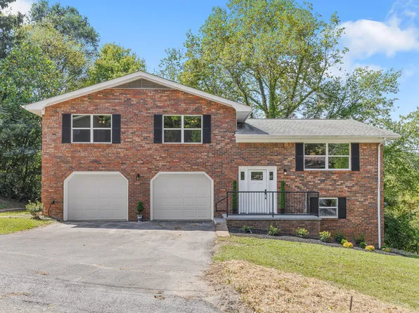 1112 Charwood Ln, Hixson, TN 37343