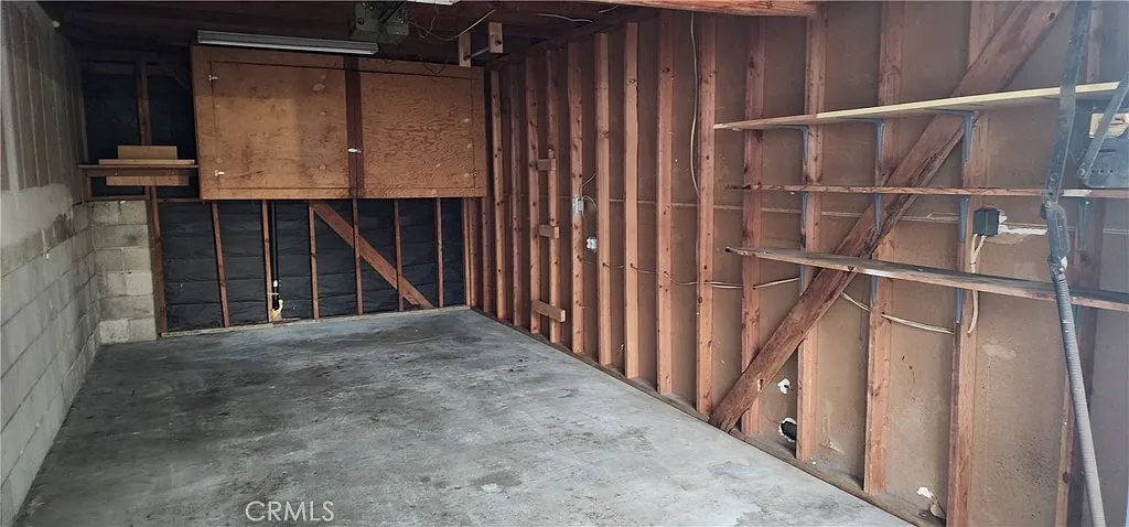 8 bed, 3509 sqft, $2,800 — Photo 3