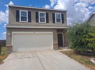 225 Rainey Dr, Jarrell, TX 76537