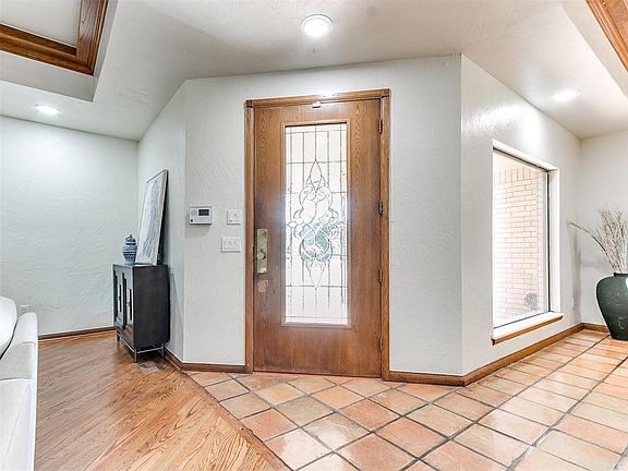 3rd image of 4500 Tamarisk Dr