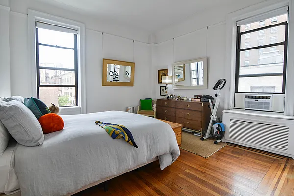 Rented by Corcoran | media 7