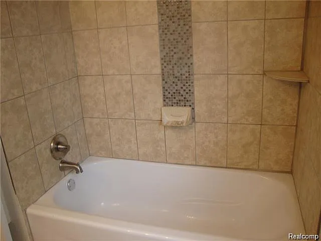 7535 Republic Ave — Photo 10