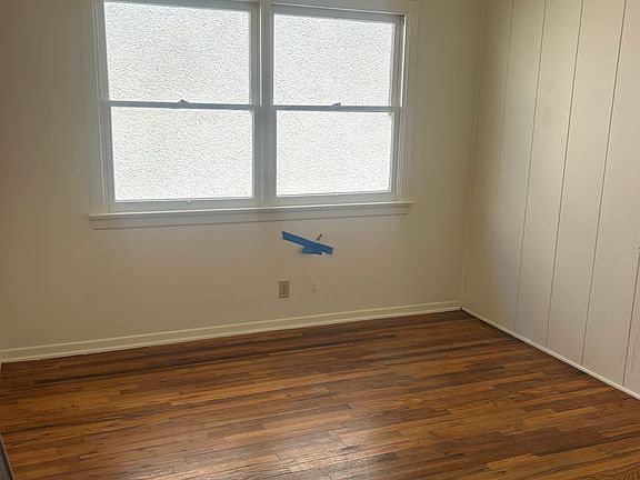 3rd image of 230 N Cedros Ave #230