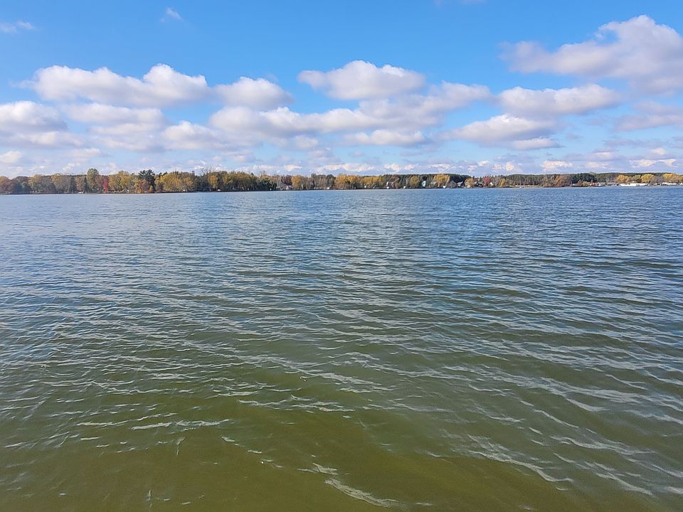 Lake front on fully recreational Long lake in Isanti.
