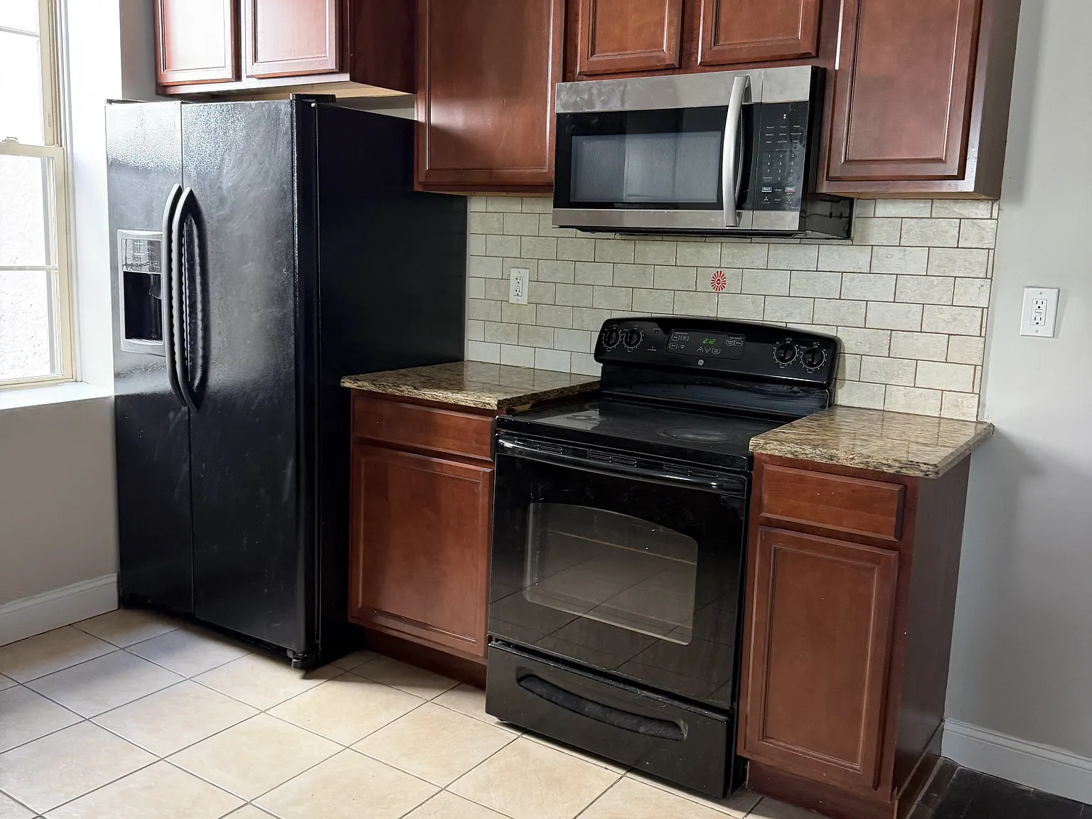 2 bed, 725 sqft, $1,850 — Photo 4