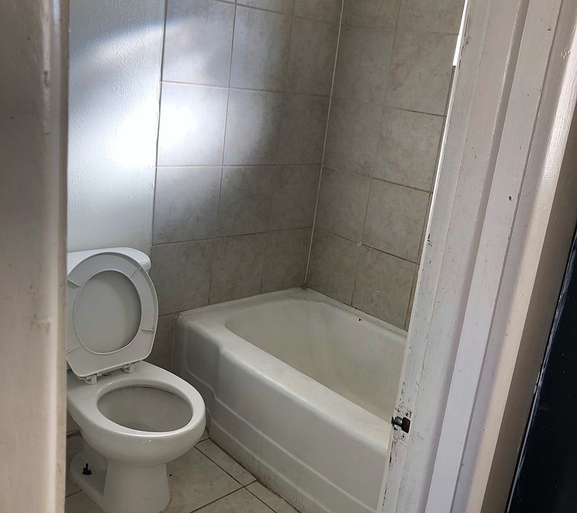 2nd image of 106 W 1st St APT 6