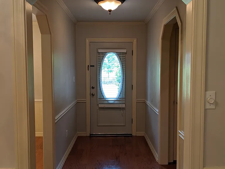 8502 NE Pines Dr — Photo 2