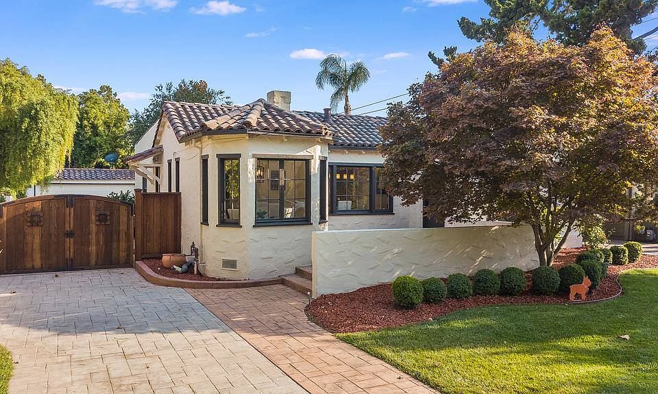 1st image of 1120 El Abra Way