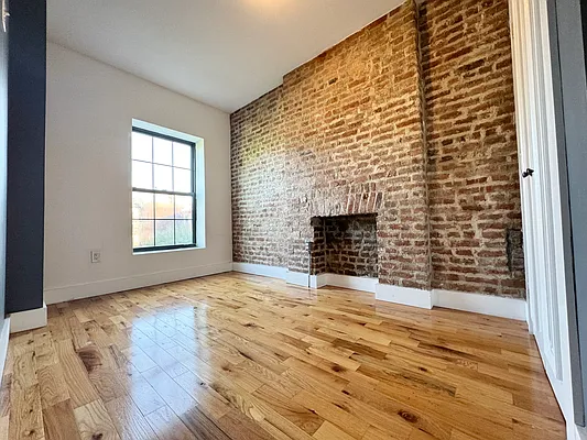 Rented by Pear NYC LLC | media 6