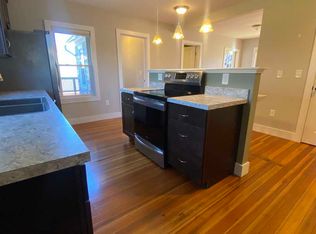 6 Church Ave #1, Hatfield, MA 01038