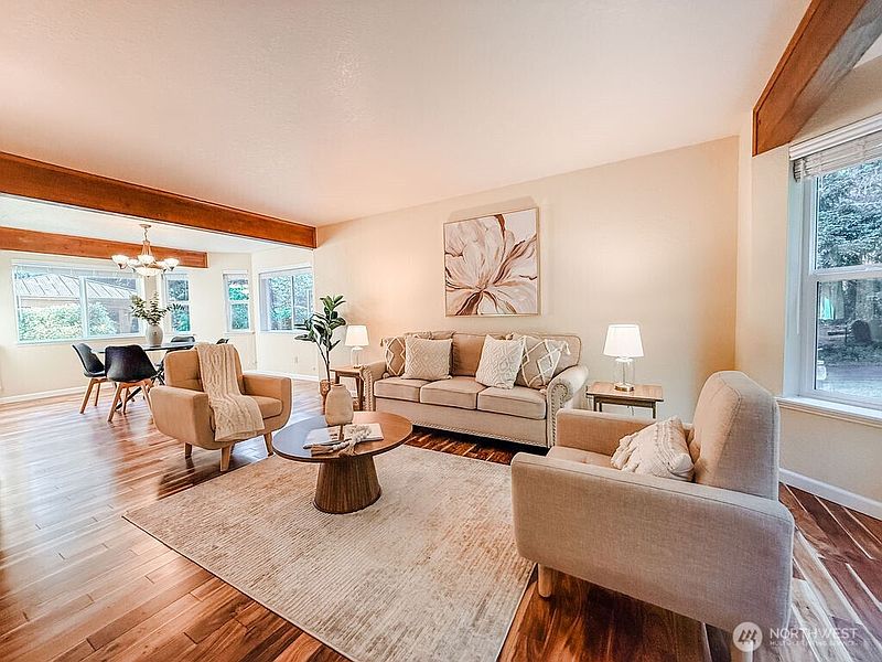 5th image of 8610 Long Lake Road SE