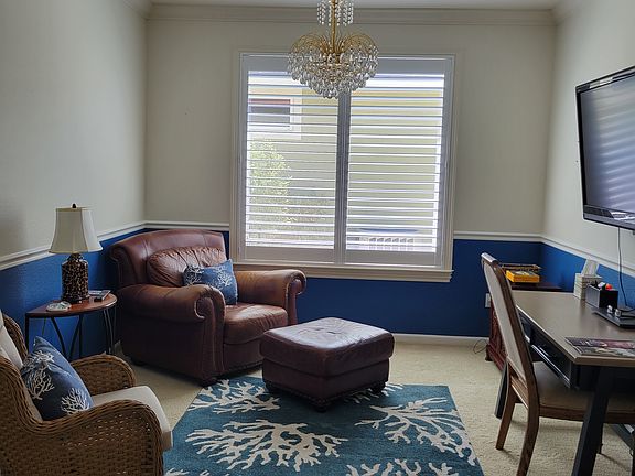 5th image of 518 American Falls Dr