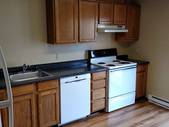 3rd image of 25 Martha Rd