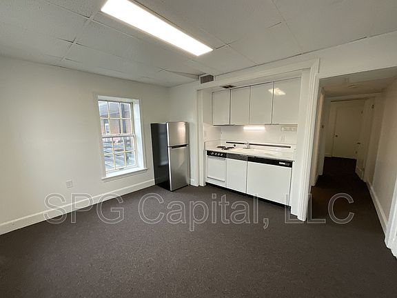 2nd image of 5 Center Sq APT 38