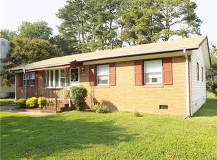 814 Old Town Dr, Colonial Heights, VA 23834