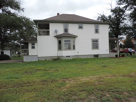 2nd image of 311 N Fowler St