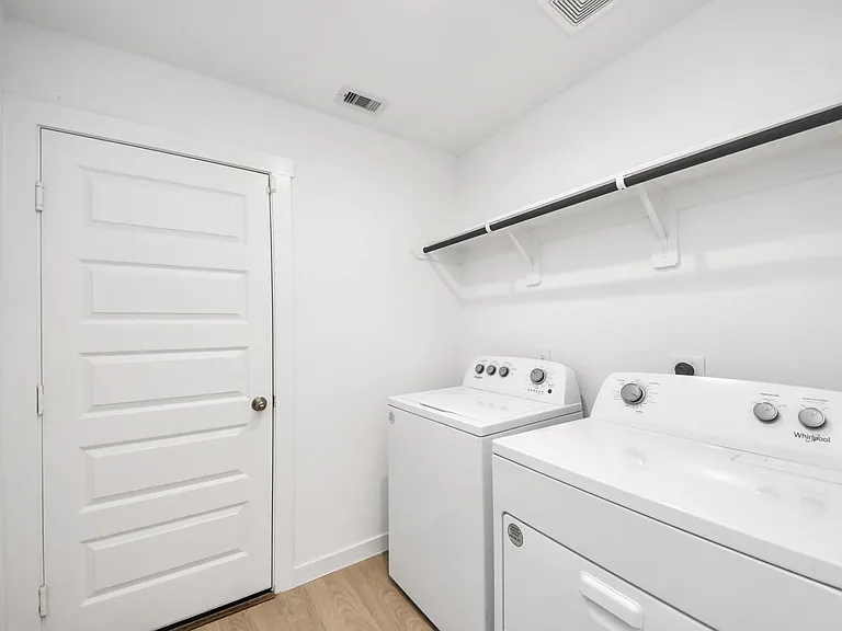 1618 Westway Dr — Photo 13