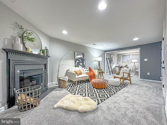 3rd image of 14627 Thera Way