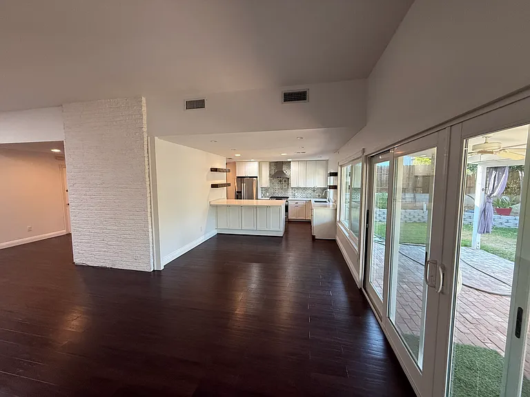 13234 Lingre Ave — Photo 6