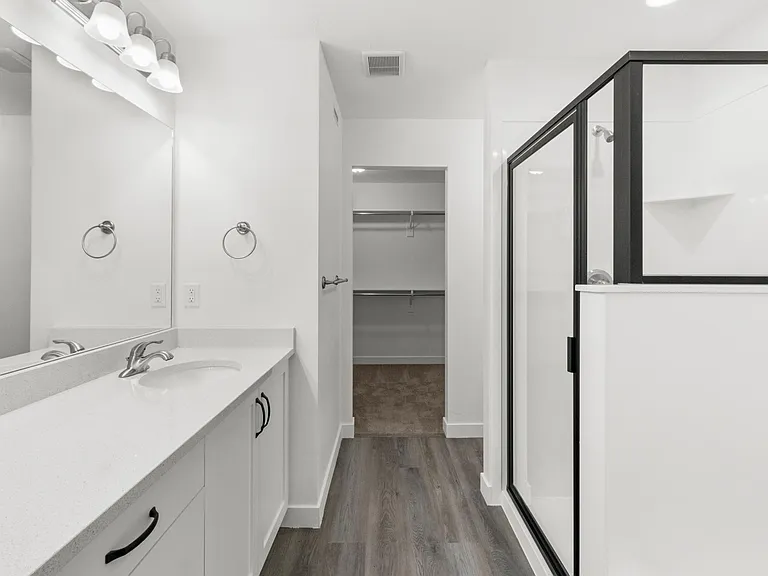 2040 W 775 N — Photo 10