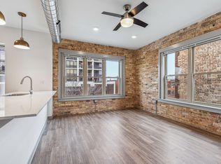 1645 N Wells St #2A, Chicago, IL 60614