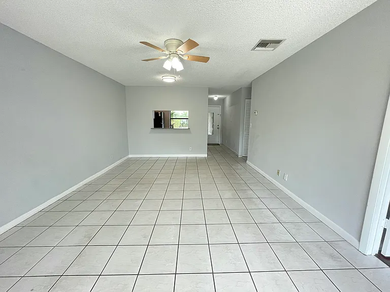 16344 Country Lake Cir — Photo 12