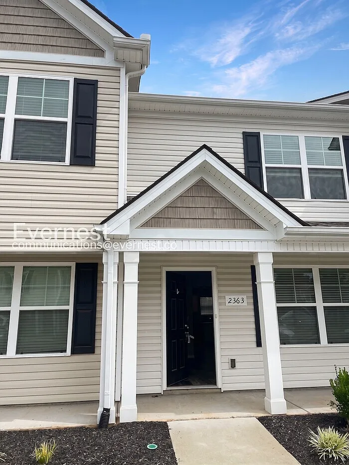 2 bed, 2.5 bath, 1128 sqft, $1,625 — Photo 1