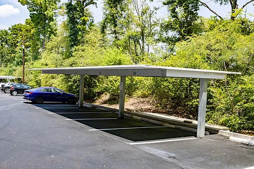 Deerwood Apartments Photo 1