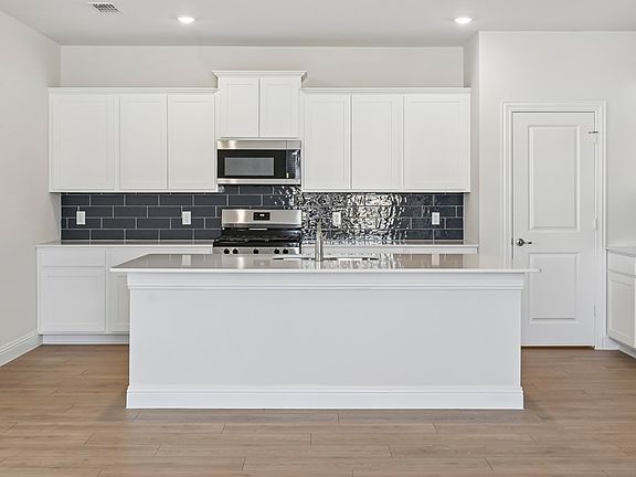 2nd image of 9528 Bently Blvd