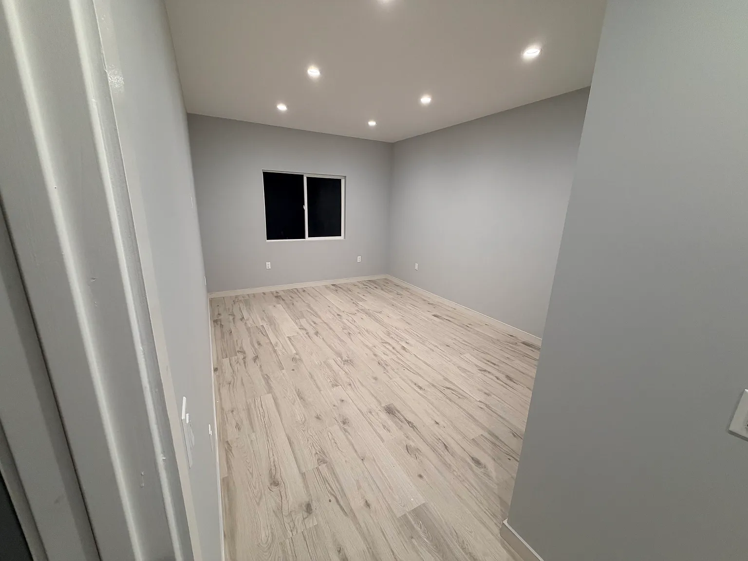 2 bed, 1087 sqft, $2,900 — Photo 4
