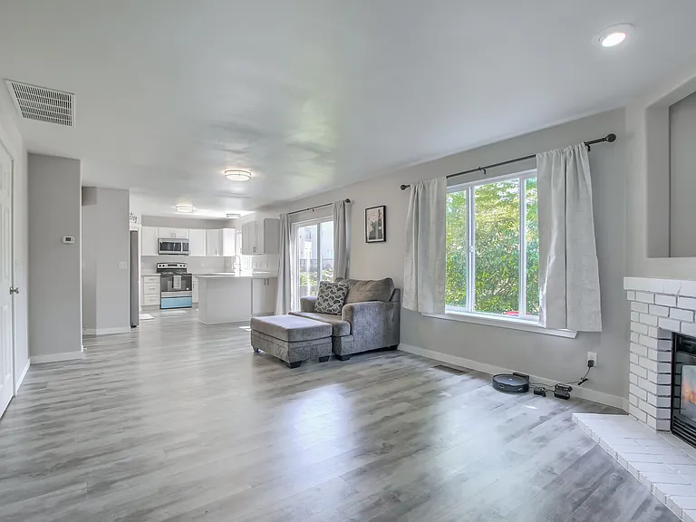 8824 161st Street Ct E — Photo 19