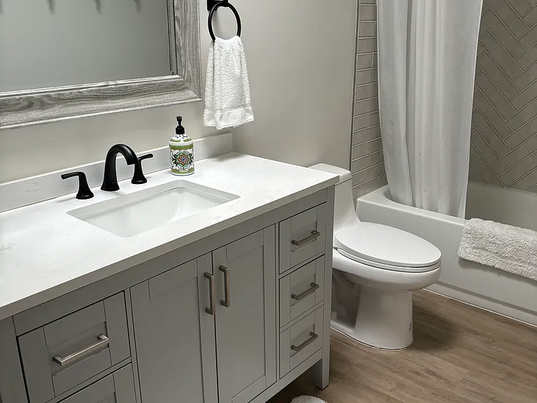 1316 E Susan Ln — Photo 22