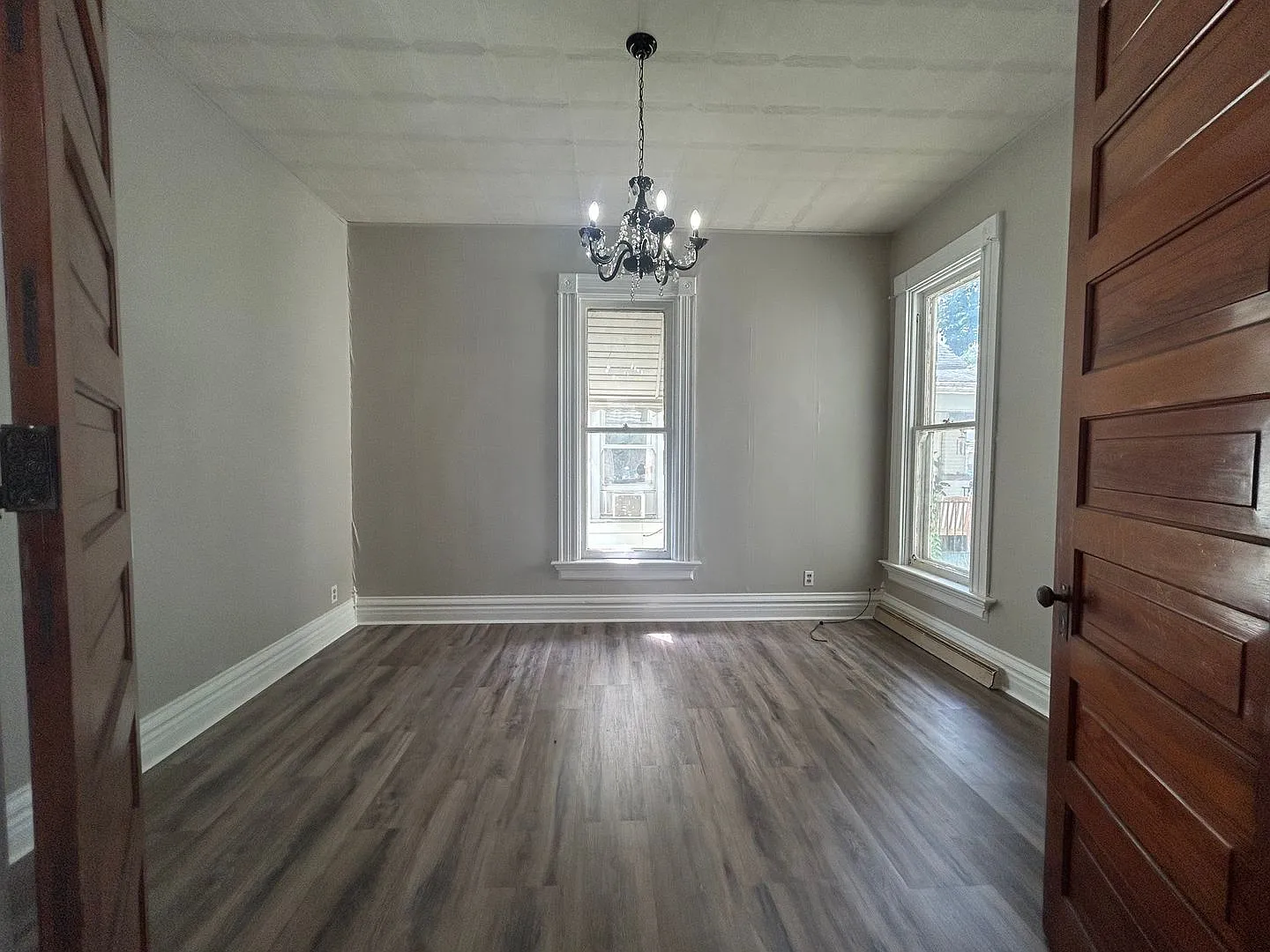 Sublease: 2 Bedroom 1 Bath House Available In Connersville — Photo 4