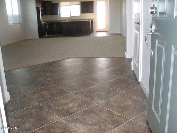5th image of 1641 W PAISLEY Drive