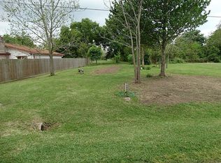 3026 Calhoun St, Bacliff, TX 77518