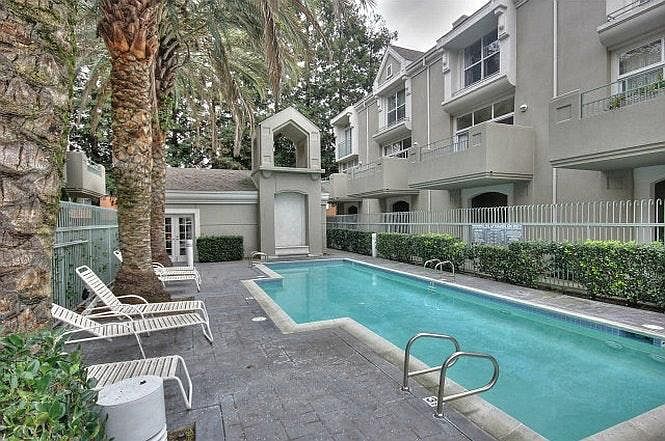 2nd image of 310 Dunsmuir Ter