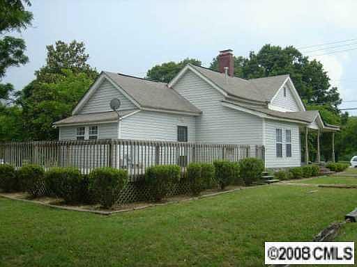 2nd image of 3824 Matthews Mint Hill Rd