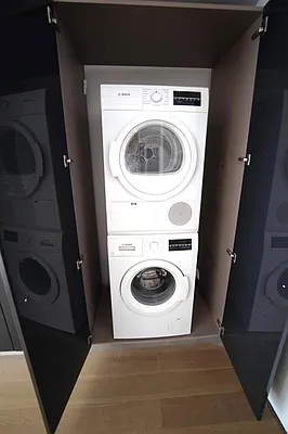 Rented by Oxford Property Group | media 9