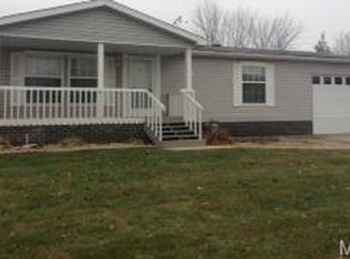 2530 Oak Park Dr, Belleville, IL 62221
