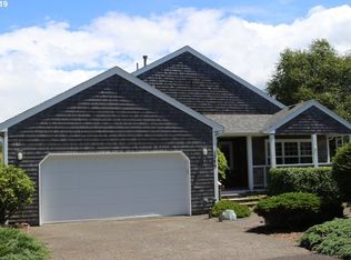 1289 N Cottage Ave, Gearhart, OR 97138