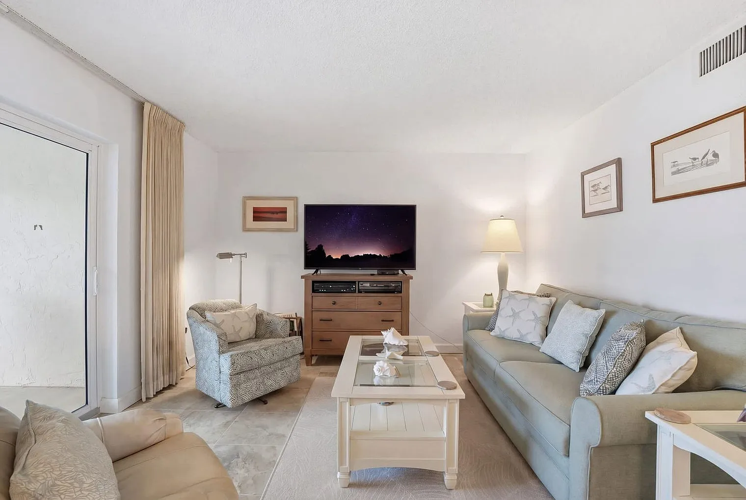 2 bed, 2.0 bath, 1097 sqft, $4,151 — Photo 1