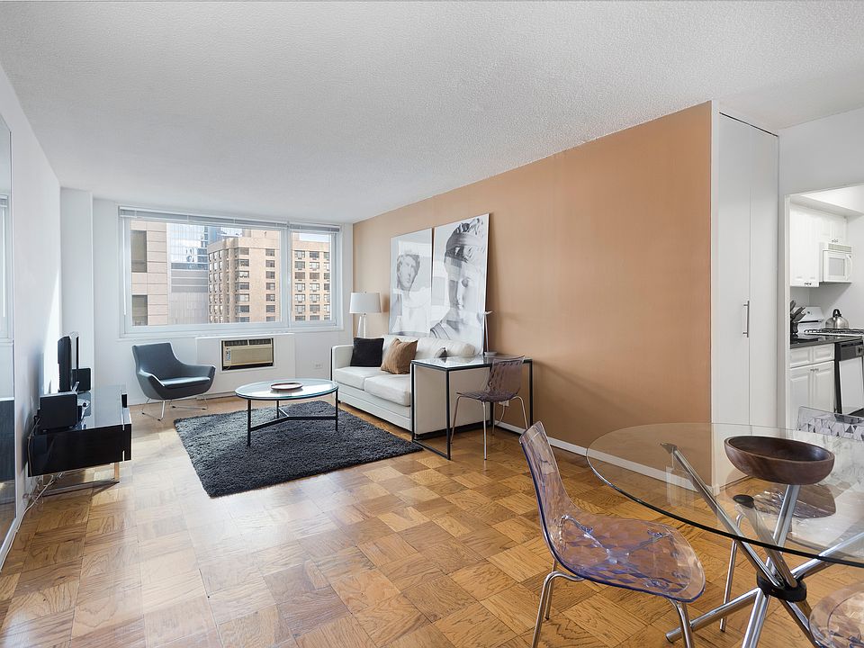 1st image of 230 W 55th St APT 5C