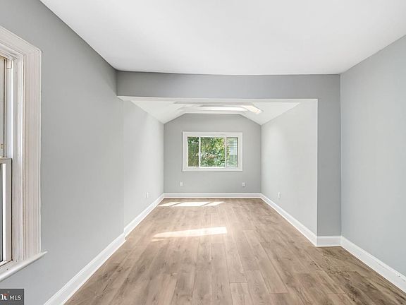 4th image of 4408 31st St