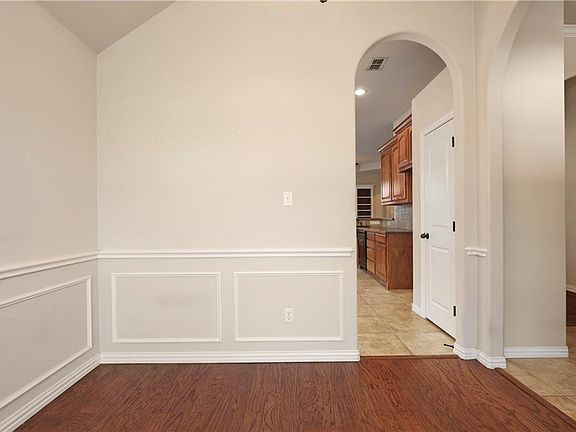 5th image of 1312 Doe Meadow Dr