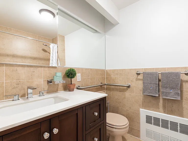 209 W 121st St #1 — Photo 28