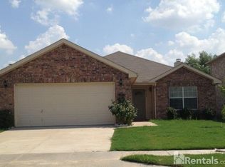 2104 Biggs St, Fort Worth, TX 76177