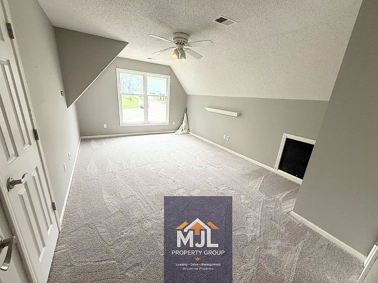 15601 Maple St — Photo 29
