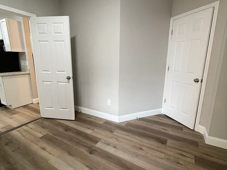 928 Fairbanks Ave — Photo 9
