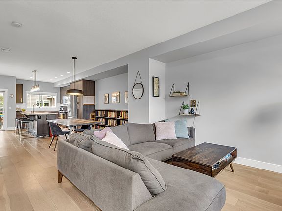 5th image of 300 Drysdale Blvd Unit 19