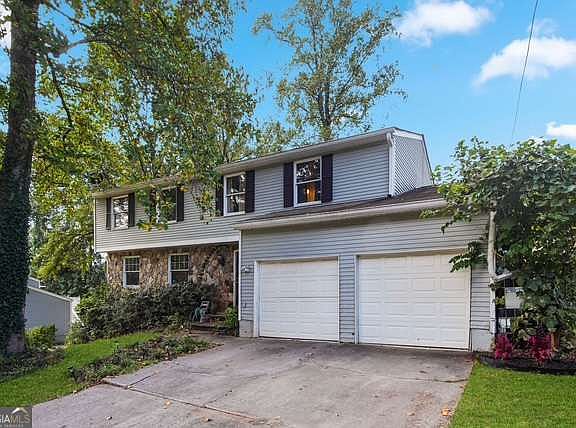 2nd image of 1014 Brockdell Ct